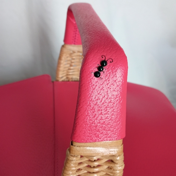 Kate Spade Strawberry CharmWicker 3D Picnic Perfect Basket Purse Handbag RARE - Picture 3 of 11